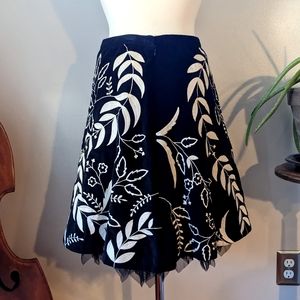 Odille Ladies Skirt Size 4